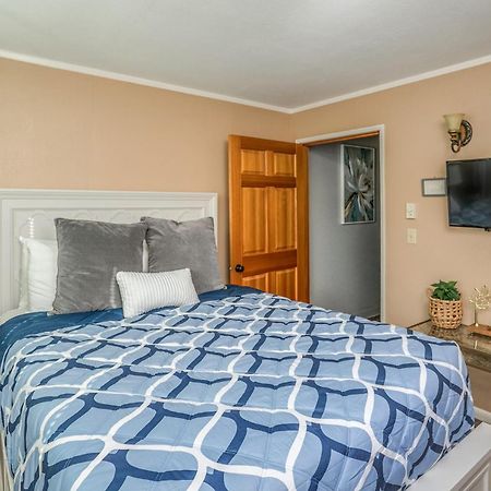الشقق الفندقية سيسيدي، مونتيري، كاليفورنيافي  Lanai At The Cove المظهر الخارجي الصورة
