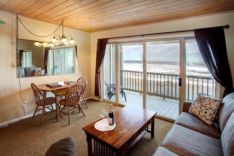 الشقق الفندقية سيسيدي، مونتيري، كاليفورنيافي  Lanai At The Cove المظهر الخارجي الصورة